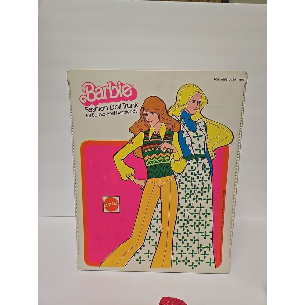 Vintage 1975 Barbie Fashion Doll Trunk Carrying Case WITH CLOTHESMattel No 1004